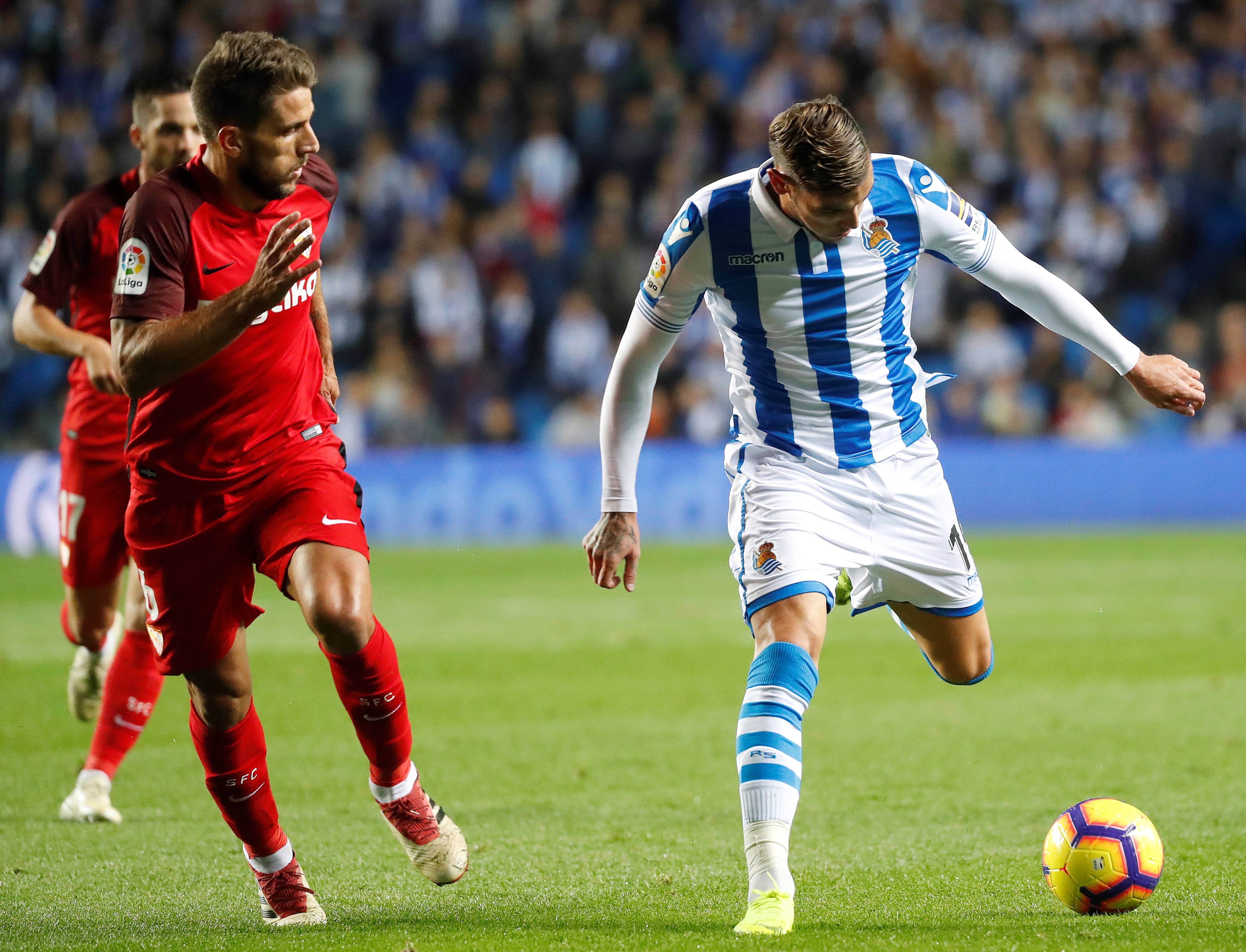 爱游戏网址-关于欧篮联今晚走向成谜；利物浦门线救险；话题不断；阵容厚度经受考验的信息-爱游戏网址